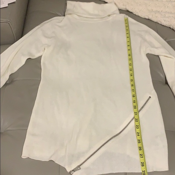 Bar lll Women’s Ivory Zipper Trim Sweater - Picture 6 of 8